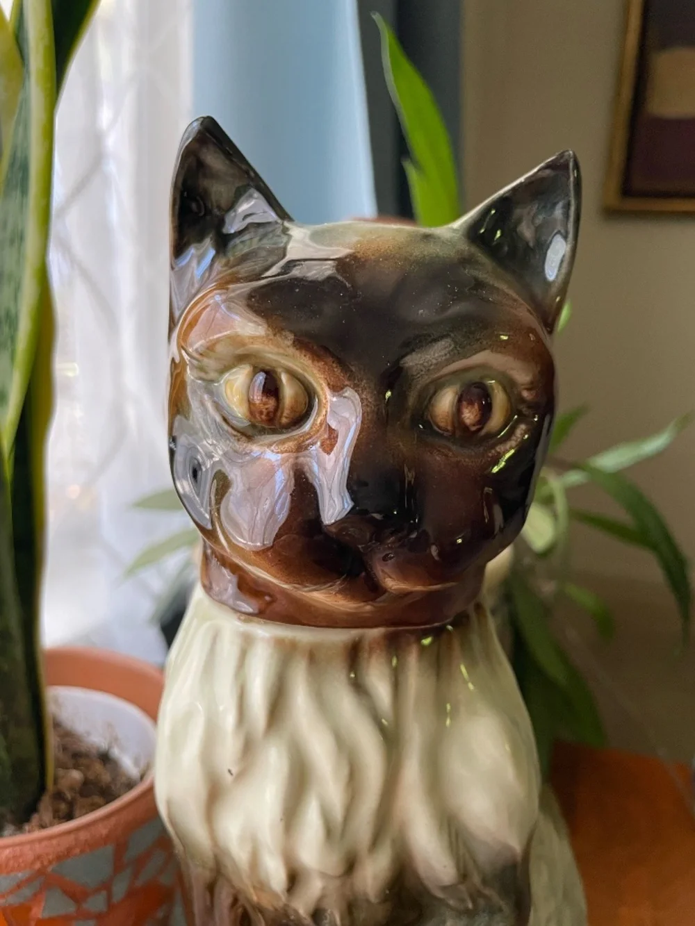 1967 MCM Jim Beam Whiskey Decanter Trophy Siamese Cat Tan & White EMPTY
